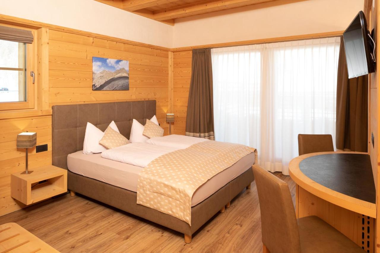B&B Ecohotel Chalet Des Alpes Livigno Zewnętrze zdjęcie