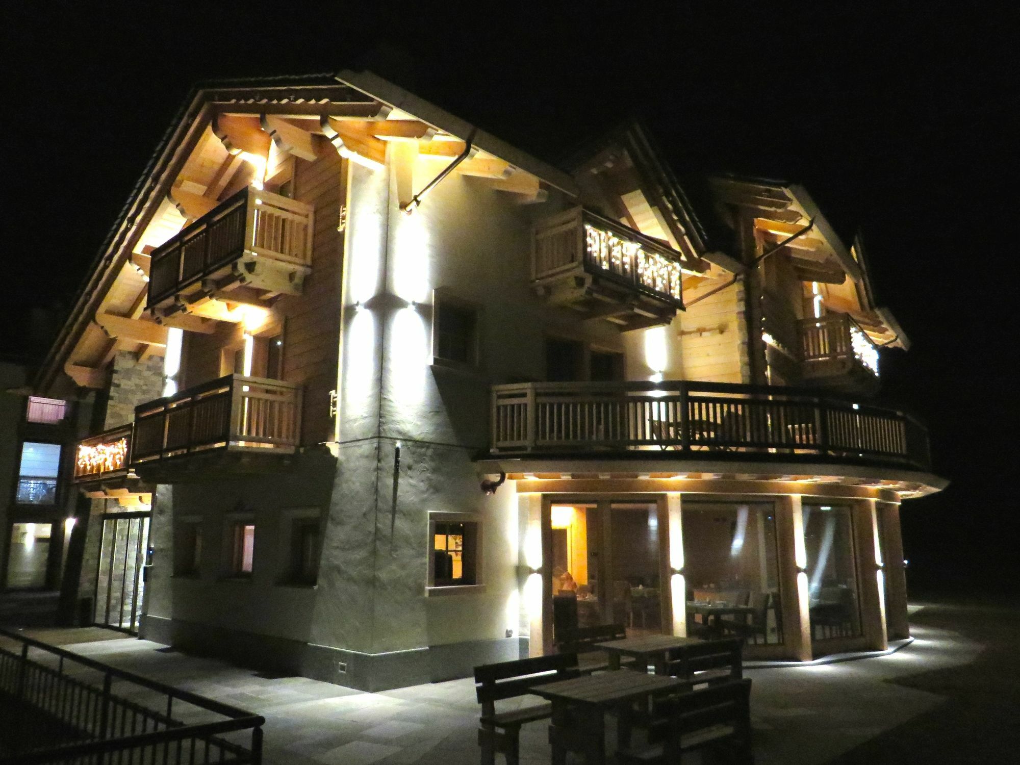 B&B Ecohotel Chalet Des Alpes Livigno Zewnętrze zdjęcie